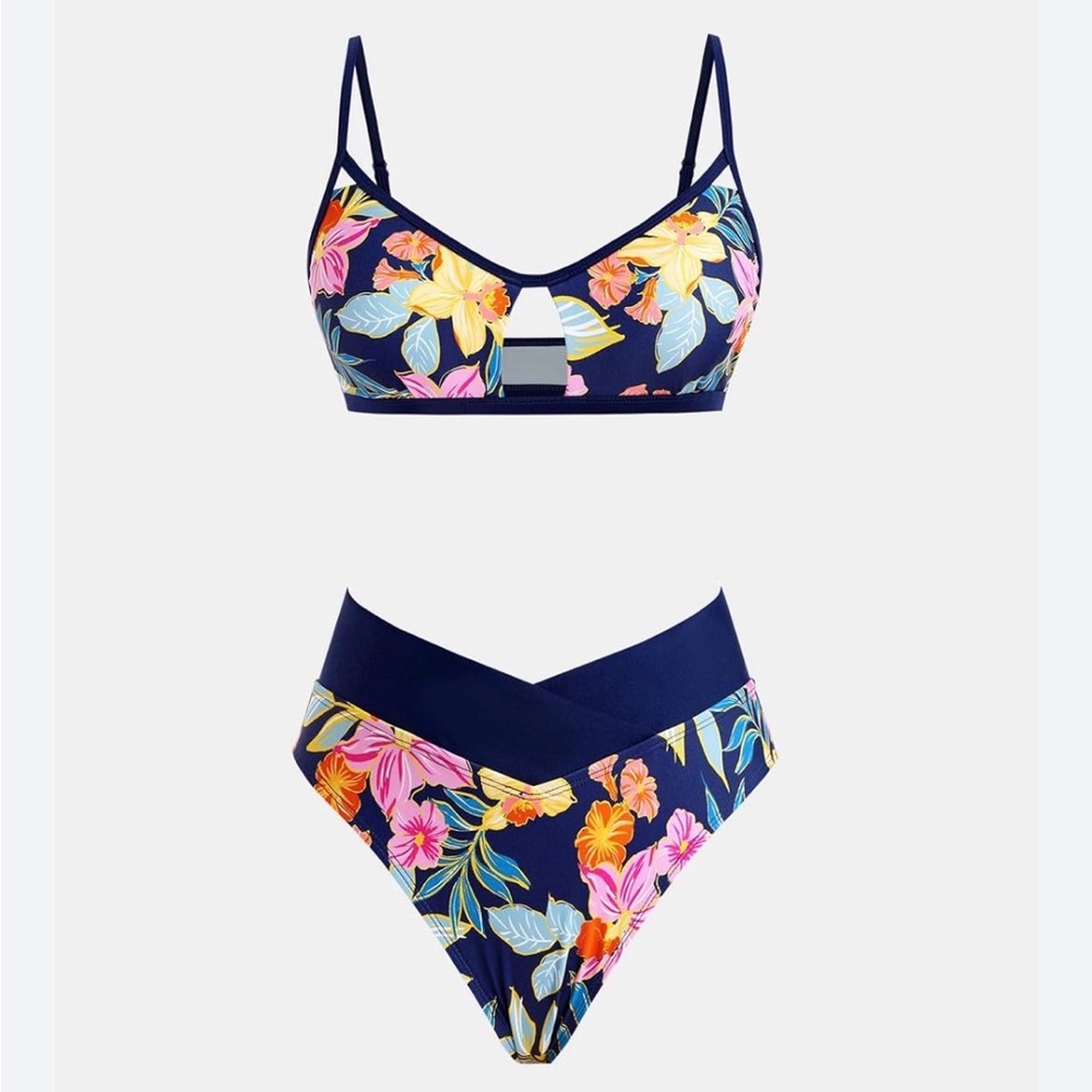 Cupshe‎ Womens Large Two Piece Swimsuit Bikini Blue Floral Beach NWOT 40